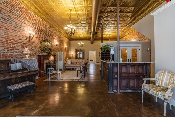 71 N Side Sq, Cooper, TX 75432